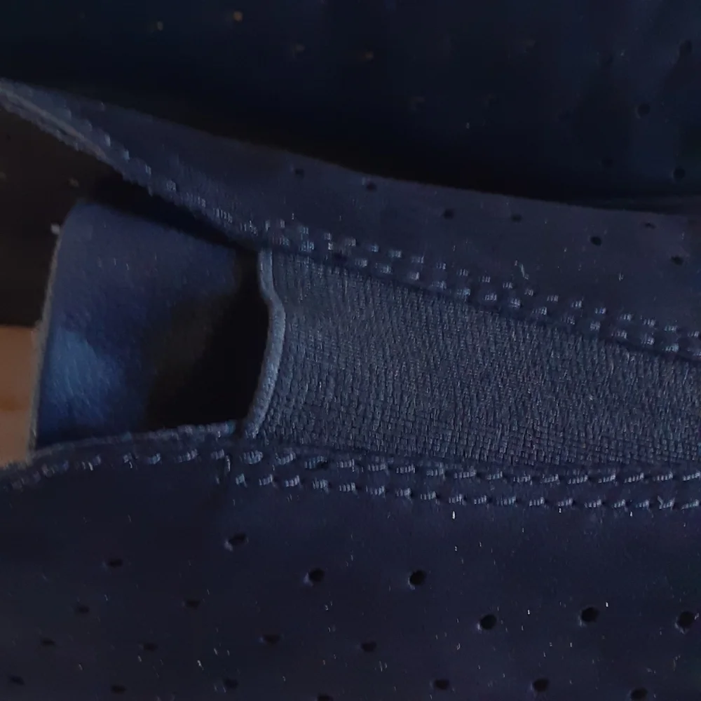 Clarks Collection Medora Gemma Navy Nubuck Leather Slip-On Loafers Sz 10 - Picture 8 of 10